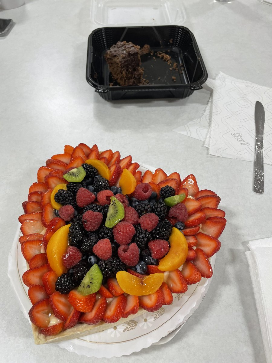 Janitza Montalvo-Ortiz (@janitzamontalvo) on Twitter photo Happy Valentine’s Day from the #MontalvoOrtizLab! A well-deserved coffee break after several back-to-back meetings. Cheers! <a href="/SheilaNagamatsu/">Sheila Nagamatsu</a> <a href="/DianaLNuezR1/">Diana L Nuñez R</a> <a href="/JJaimeMarti/">José Jaime Martínez-Magaña</a> <a href="/DiegoEAB/">Diego Andrade-Brito</a> <a href="/YalePsych/">Yale Psychiatry</a> Happy Valentine’s Day from the #MontalvoOrtizLab! A well-deserved coffee break after several back-to-back meetings. Cheers! <a href="/SheilaNagamatsu/">Sheila Nagamatsu</a> <a href="/DianaLNuezR1/">Diana L Nuñez R</a> <a href="/JJaimeMarti/">José Jaime Martínez-Magaña</a> <a href="/DiegoEAB/">Diego Andrade-Brito</a> <a href="/YalePsych/">Yale Psychiatry</a>