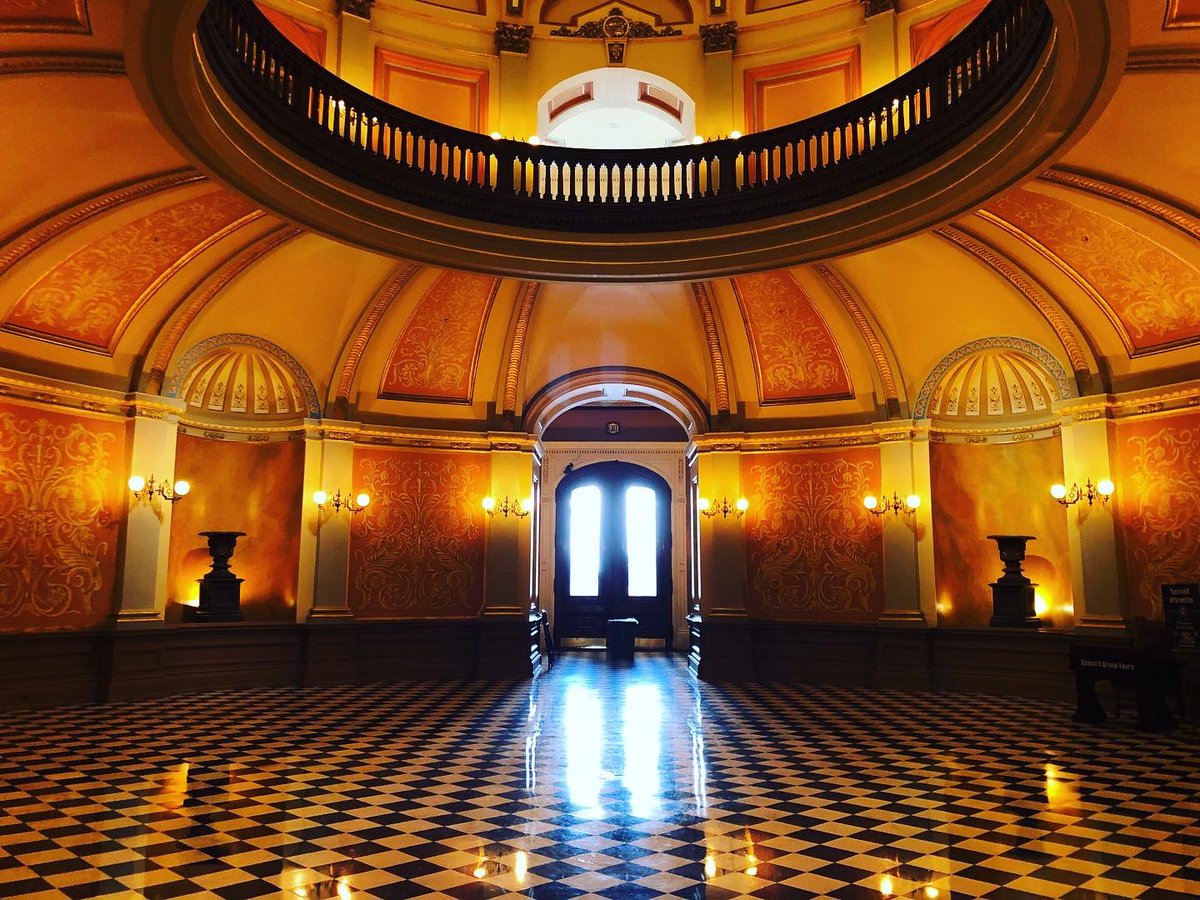California State Capitol Building tweet media