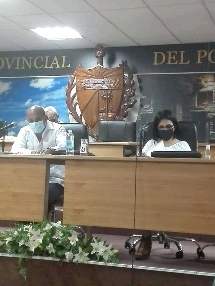 MayelinMorales6's tweet photo. En encuentro del Gobernador de #VillaClara con los Intendentes de los municipios se evaluó el funcionamiento de las Comisiones Municipales de #MemoriaHistórica @CITMAVCL @MarthaFerriol @MariaC_Velasco @YoWiracocha https://t.co/tDPXzj2fit