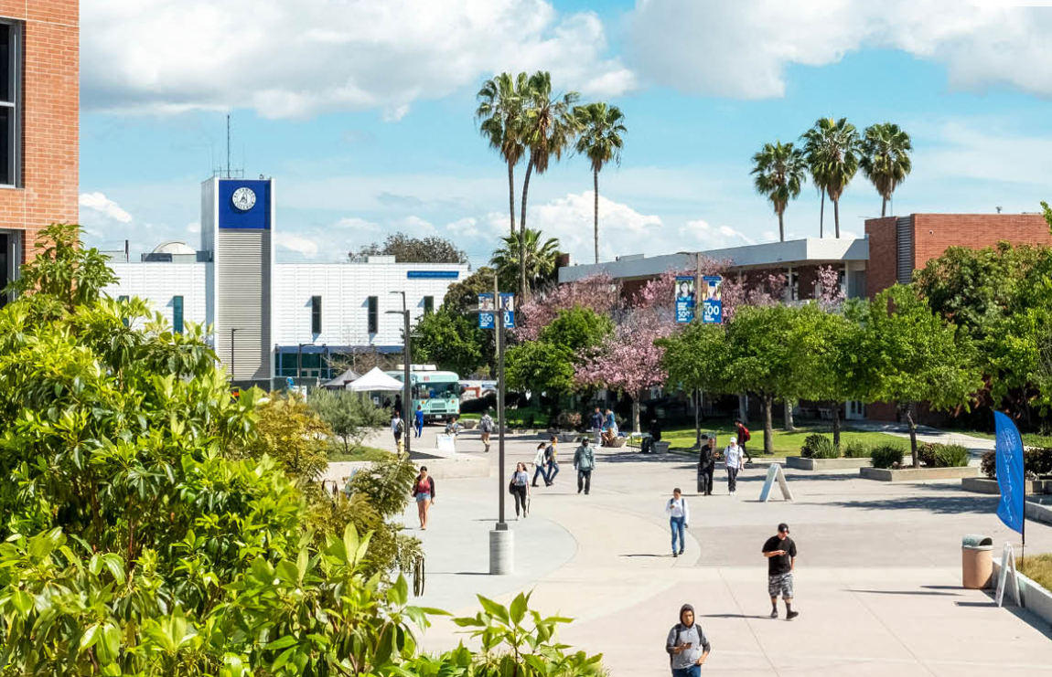CalCommColleges's tweet photo. .@elcaminocollege is excited to welcome students and faculty back to campus for the Spring 2022 semester this week. Details: https://t.co/ZCFIwa6TZE. https://t.co/PQF9udKxHz