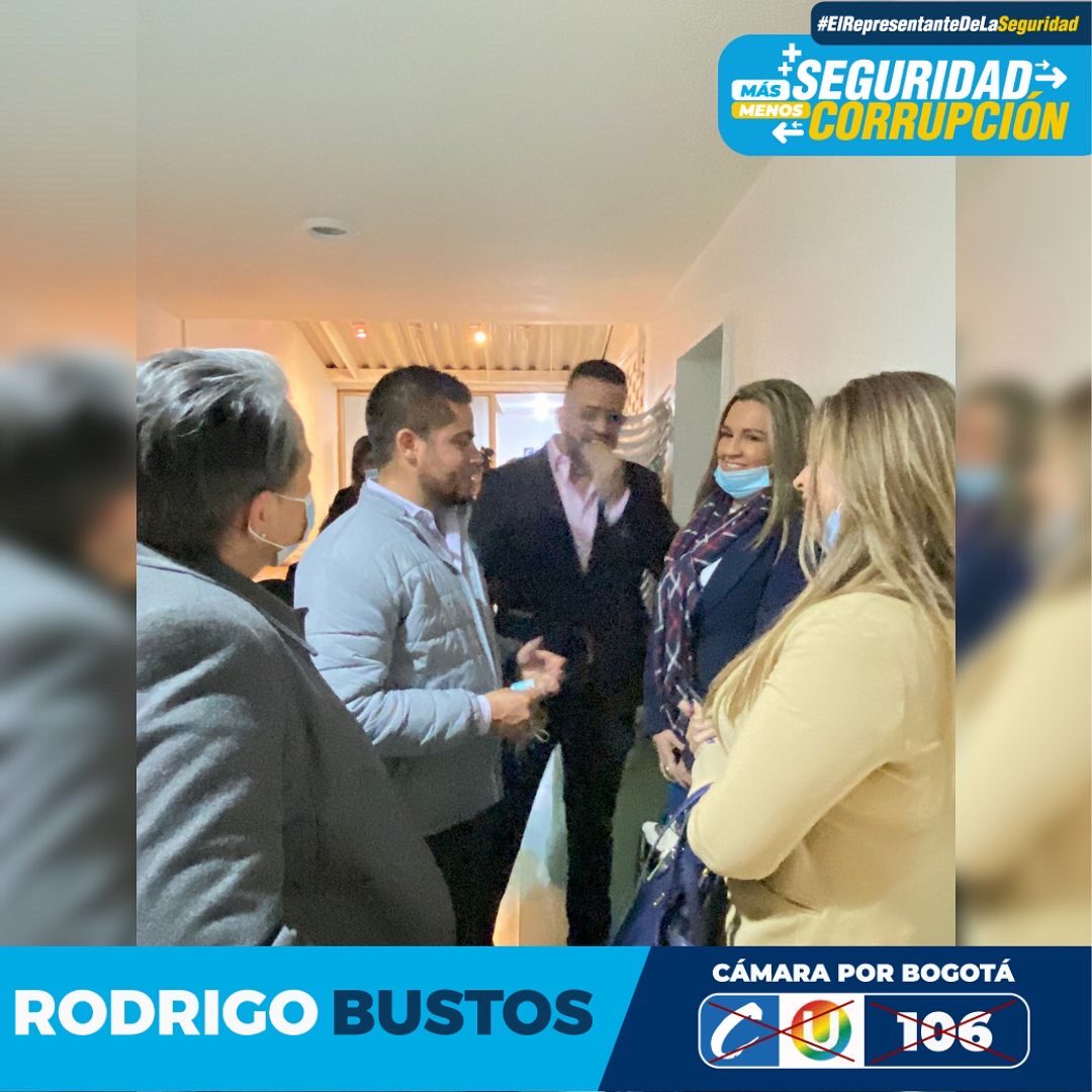 RodrigoBustosRo's tweet photo. ¡Seguimos recorriendo Bogotá!
Estuvimos en la localidad de Chapinero, estamos seguros que la seguridad de las mujeres es una prioridad. Vamos de frente a combatir el abuso y el acoso del que son víctimas las bogotanas 
#RodrigoBustos #C106 #MásSeguridadMenosCorrupción https://t.co/I7Yr3LMqDr