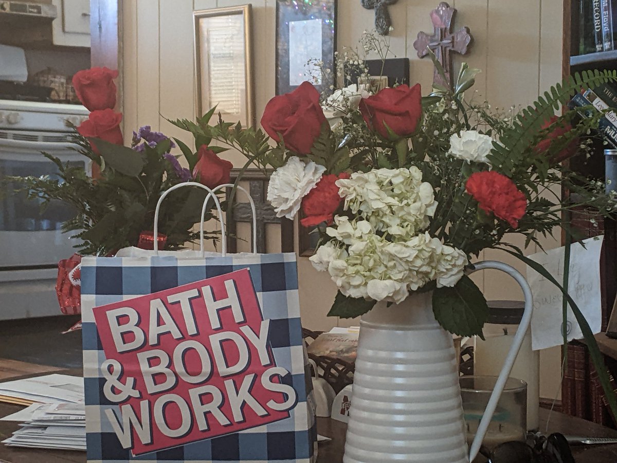 What a beautiful way to celebrate becoming 50 years old! What a wonderful, special life I have with friends and family! ❤️