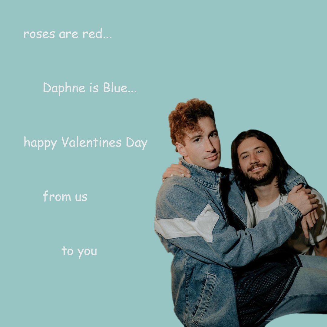 thefanscamino's tweet photo. Happy 2/14 ❤️ https://t.co/30CDQoMwQH