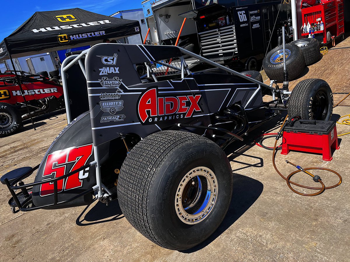 The @DCT_Racing squad has a two-car tandem ready to debut with #XtremeOutlaw tonight at <a href="/VolusiaSpeedway/">Volusia Speedway Park</a>.

#57B <a href="/ColeBodine57/">Cole Bodine</a> (Rossville, IN)
#57C Jack Hoyer (Frankfort, IN)

📺 𝗟𝗜𝗩𝗘 on @DIRTVision
⏰ Hot Laps at 𝟱:𝟯𝟬𝗽𝗺 ET