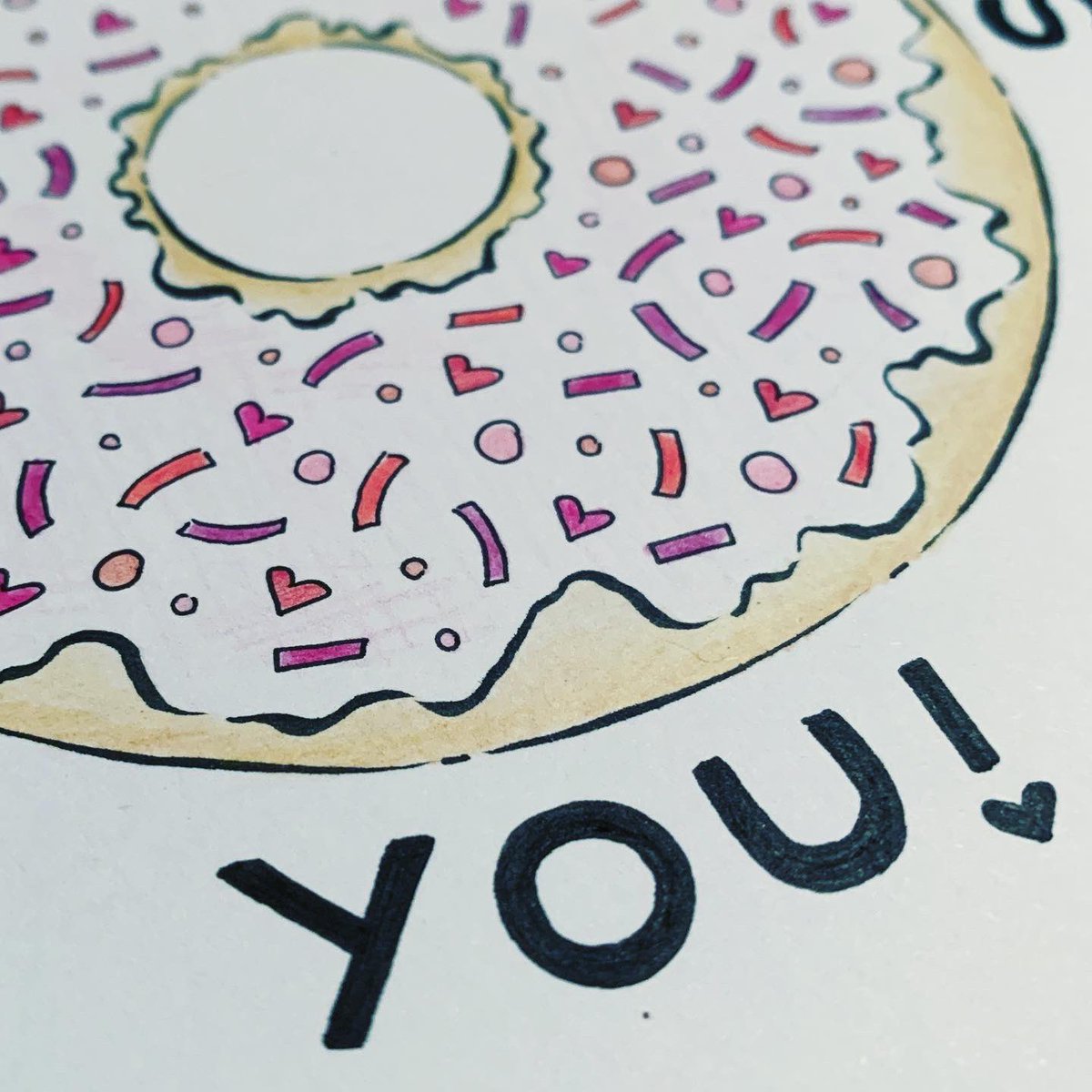• Greetings Card Commission •
I'm 🍩's about you! 💛 I'm always game for a pun, especially about tasty snacks! A really fun commission to start 2022 with 😊

#ValentinesDay2022 #carddesign
