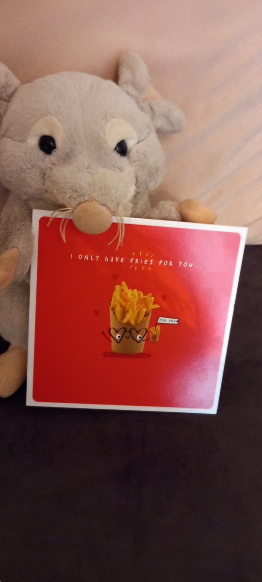 Ferdythemouse's tweet photo. Ahm so happy, I thought my valentine had forgotten about me but she hasn't!
If you're out there mah mum's not got your shopping list today (her contract is to be reviewed) but is taking me to the golden arches Saturday 💕 https://t.co/tkuOPE9fCQ