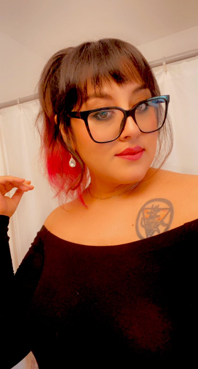 sub_bunn's tweet photo. Who’s cashapping me for my birthday? 🥳🥳🥳
.
.
.
#findom #humanatm #findommegoddess #paypig #paypiggie https://t.co/D3LIqRNyOO
