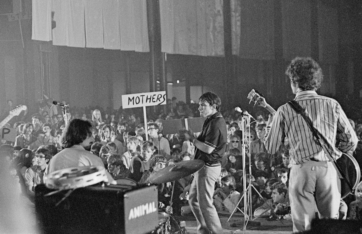 Happy 77th birthday to Vic Briggs of Eric Burdon & the Animals. 