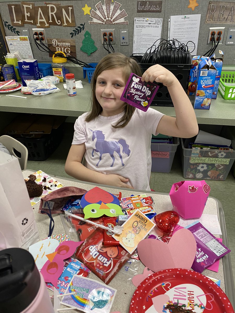 Christina Yager tweet media