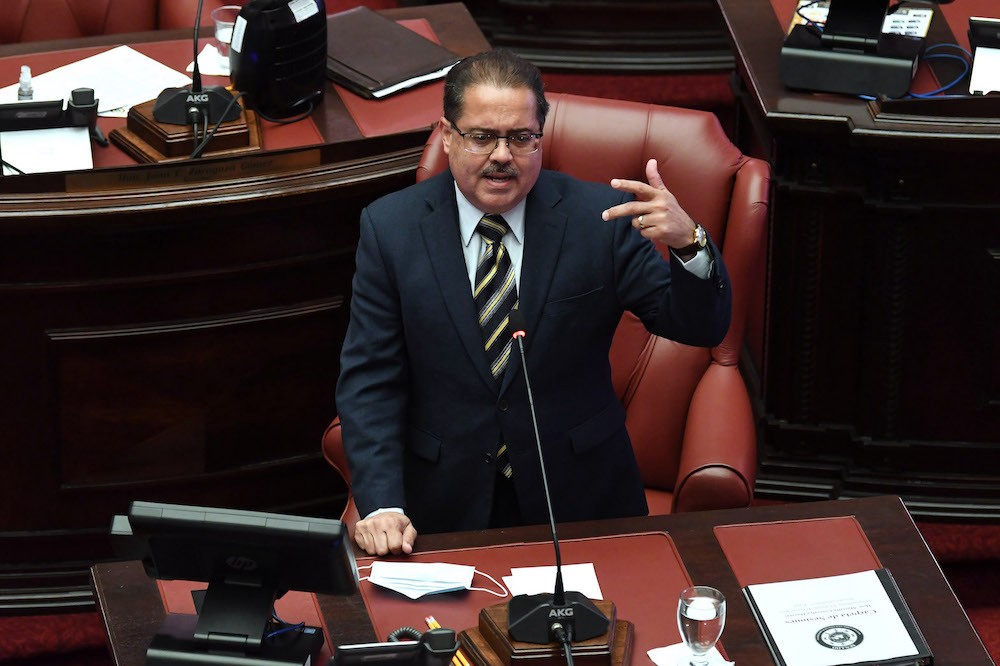 SenadoPR's tweet photo. [𝐂𝐎𝐌𝐔𝐍𝐈𝐂𝐀𝐃𝐎 𝐃𝐄 𝐏𝐑𝐄𝐍𝐒𝐀] Senado avala medida que prohíbe cierre de planteles escolares por los próximos 10 años

𝐀𝐜𝐜𝐞𝐝𝐞 𝐚𝐥 𝐜𝐨𝐦𝐮𝐧𝐢𝐜𝐚𝐝𝐨 𝐚𝐪𝐮𝐢́ ⬇️
🔗 https://t.co/e7XLxOUnJF

📸 Ana María Abruña https://t.co/VQFHeeJadl