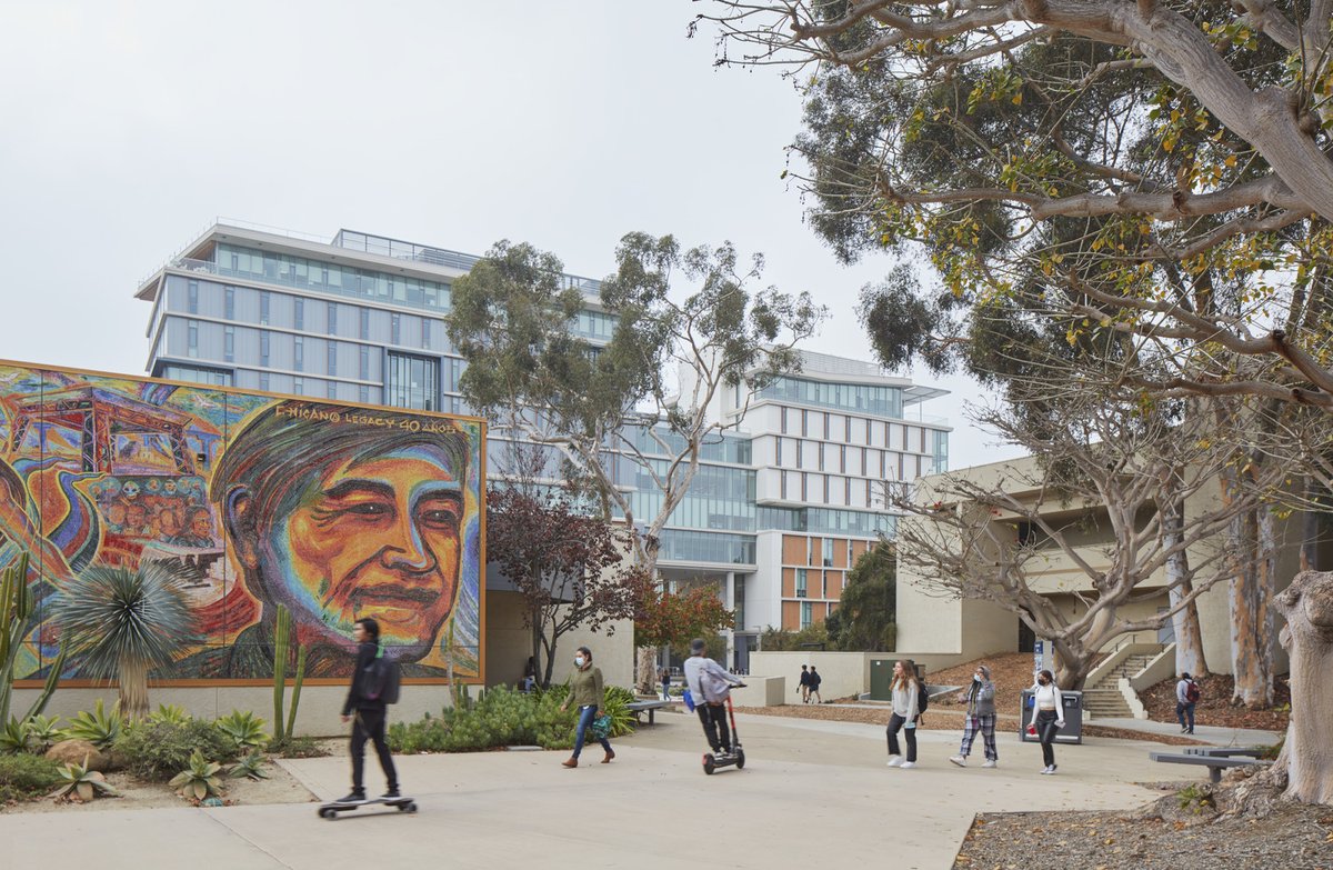 Join HKS's Leonardo Gonzalez Sangri this Thursday for a panel discussion about America's neighborhoods &amp; the importance of building more complete, inclusive &amp; innovative communities. Register for the free webinar! hks.onl/3gJtQGG <a href="/CityAge/">CityAge</a> <a href="/ReimagineAS/">Reimagine America's Schools</a>