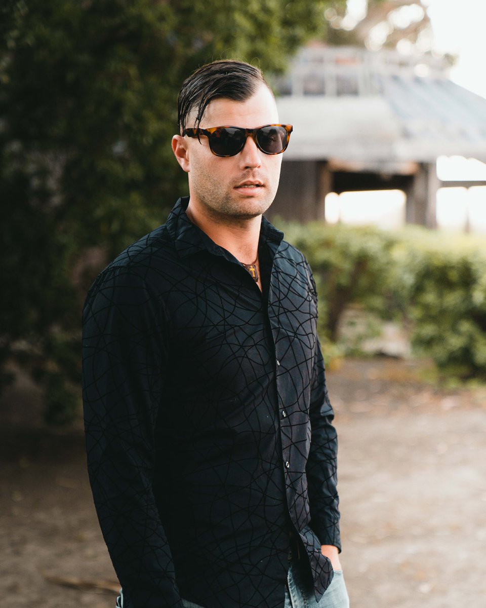 Elev8_Ent's tweet photo. #Elev8Creator and musician, Jake DeTar just announced new music being released this Friday. Make sure to follow his Instagram page (Jake_DeTar) for teasers and behind-the-scenes content this week!

#Elev8Ent #Elev8JakeDetar #NewMusicAlert #MusicMonday https://t.co/vXr9f1gehY