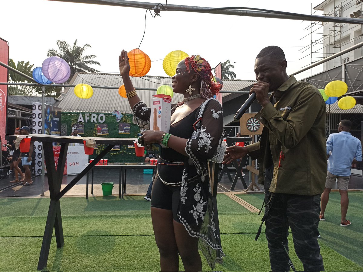 SpicyModelHQ's tweet photo. Lots of prizes were won at #PhSingles party
If you missed it Ntoooooor 🤪 https://t.co/GWQmCNbQ2H