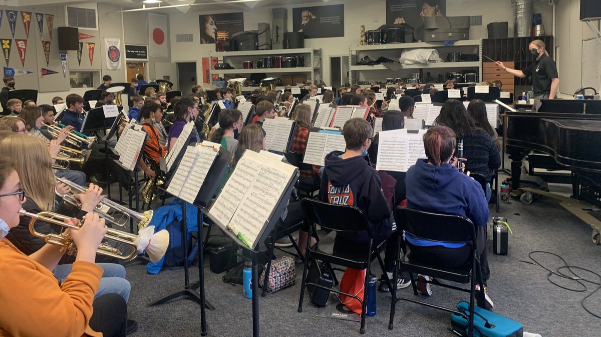 CrmsMusic's tweet photo. A great day of rehearsal for the SVVSD 8th Grade Honor Band! Our students are learning so much for our guest clinician! CRMS has 9 students representing our program this year. 
Concert tonight at Longmont HS at 7PM! https://t.co/qU1TYtF52B