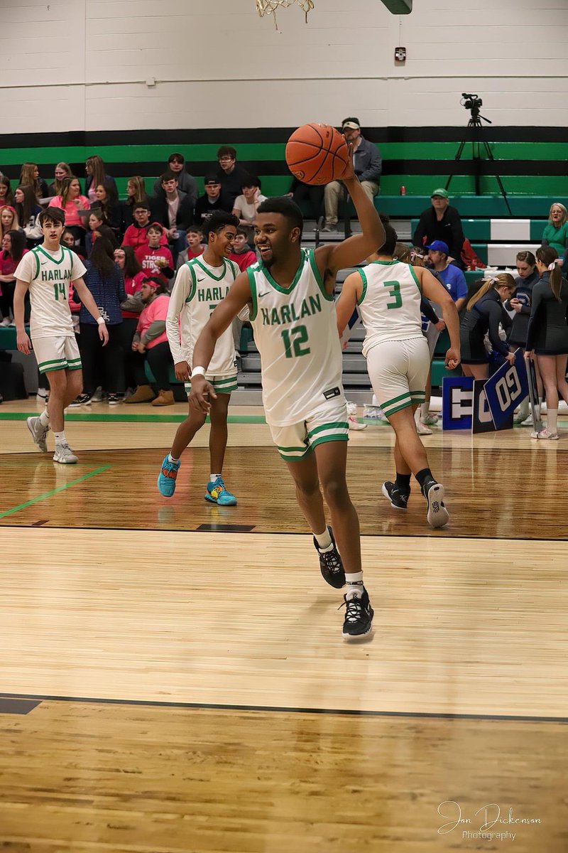 Isaiah Gonzalez's High School Career Home, image size:800x1200