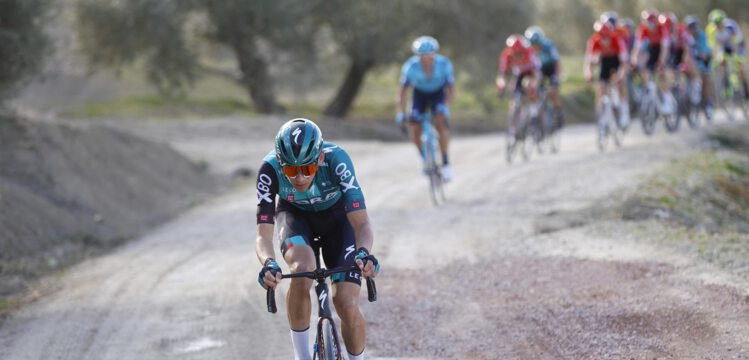 Heard that the cameras lost me? No worries, I'm here✌️ Hope to be back for this epic race next year. Maybe a future monument?🤪
Now looking forward to the <a href="/VCANDALUCIA/">Vuelta a Andalucía</a> 👌

#ClasicaJaen22 #BoraHansgrohe #Bandofbrothersbor