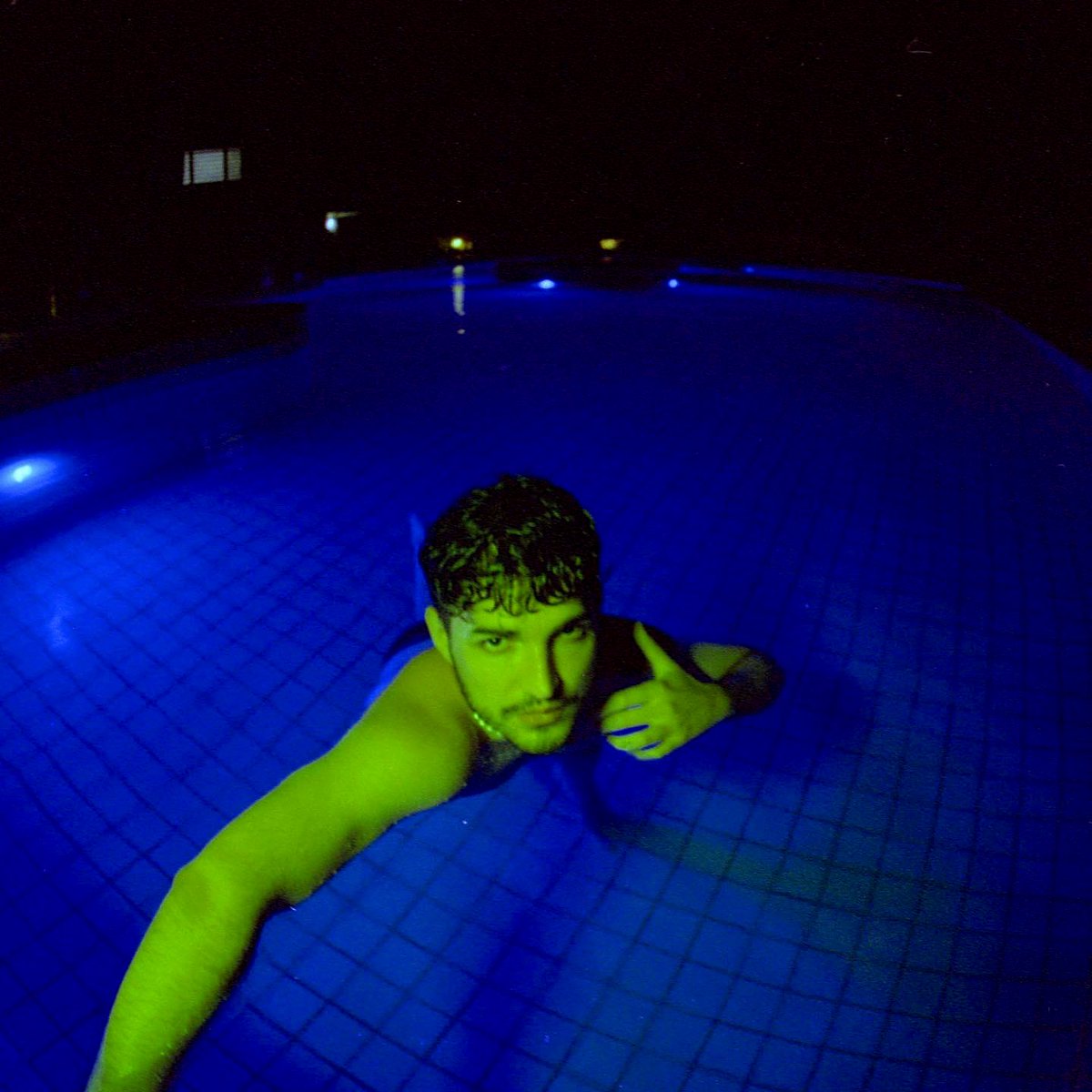 jaoromania's tweet image. oi 💙