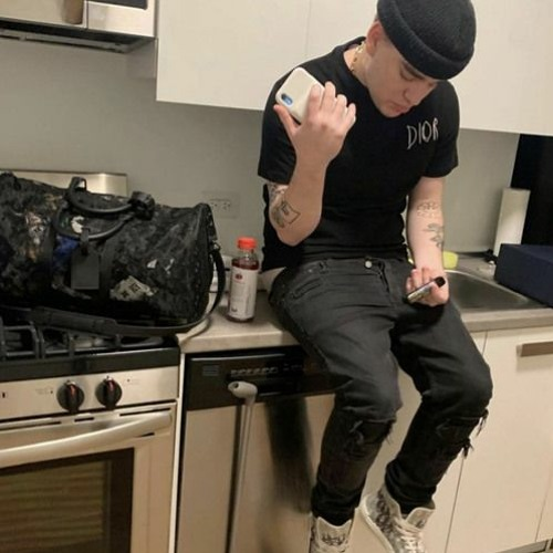 fckeduplocoguy's tweet photo. chekc out my boy @disgr2ce, he look hard AF in this joint https://t.co/woJMCaG0vy