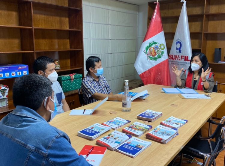 SunafilPeru's tweet photo. ✅ La #IRECallao sostiene mesa de trabajo con representantes del Sindicato de Trabajadores AIRTEC - SINTRAIRTEC, para dar atención prioritaria a los trámites, consultas y denuncias de sus afiliados. https://t.co/C0k9WoMaaR