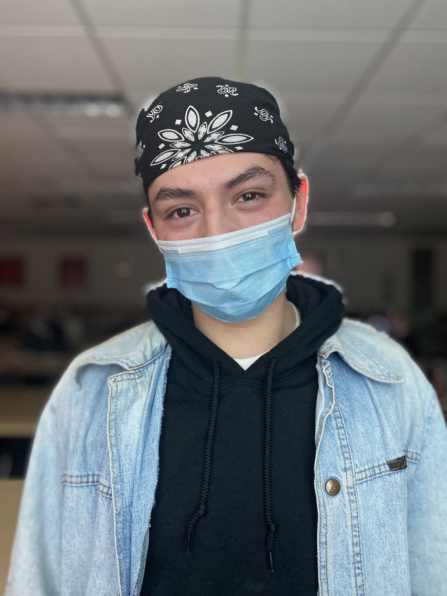 kspaonline's tweet image. But this image was our favorite: combination of back and front light. Thanks Mr. Powerpoint Projector!