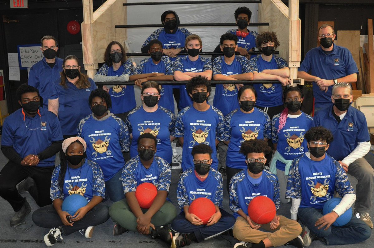 Team Photo! Most Members here!
#frc #robot #stem