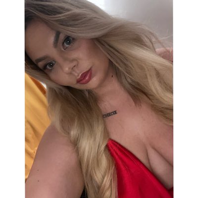 DreweCollins tweet media