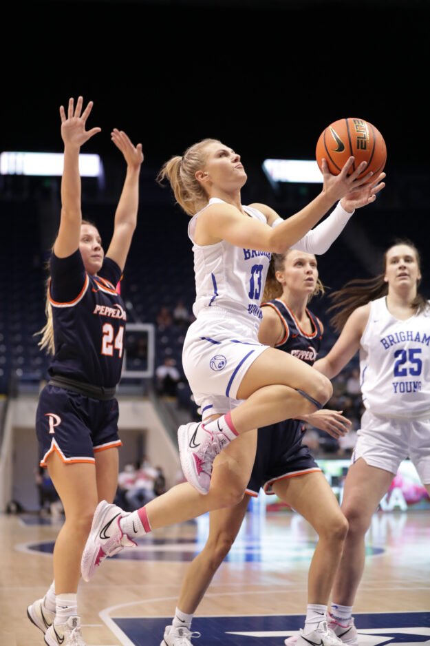 BYUTracker's tweet photo. The BYU women are on fire at 21-2 + ranked no. 20!! With just four games left, take a look at their game-by-game uni tracker and unis from two W's last week!
@byuwbb #BYUbasketball #BYUtracker https://t.co/nZoVCCanlv