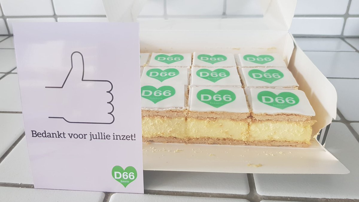 BaarnD66's tweet photo. Het is valentijnsdag. Daarom hebben we tompoucen uitgedeeld aan PitBaarn, Coöperatie Ondernemers Centrum Baarn, RTV Baarn, De Groene Inval, TOV, Cultureel Festival Baarn, Platform Ondernemend Baarn, De Trits en de Baarnse Klimaat Alliantie. Omdat we ze waarderen! #baarn https://t.co/GL8DEdUxMH