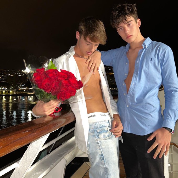Can we be your valentines ??
.
.
.

https://t.co/Br39SCRf2E
.
#gay #couple #only #fans https://t.co/