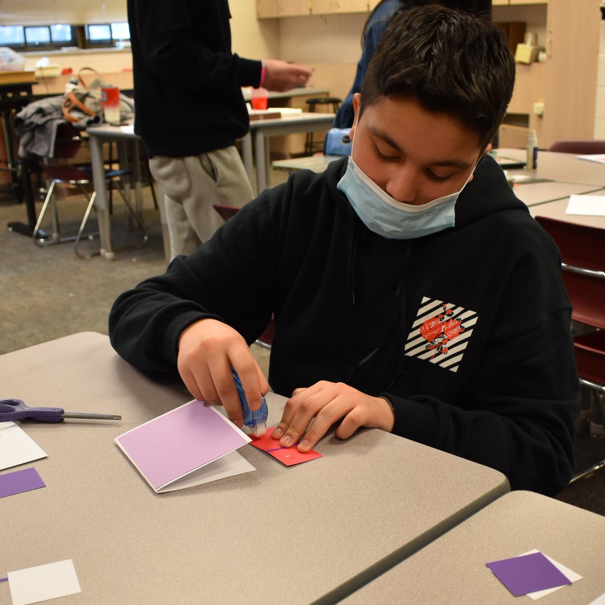 💕 We had a lot of fun making Valentines cards with Mrs. Gibble and Mrs. Morrison last week! Participants got to make a card to share and a card for a nursing home. Keep your ear out for the next Cookies and Cards event on the announcements!