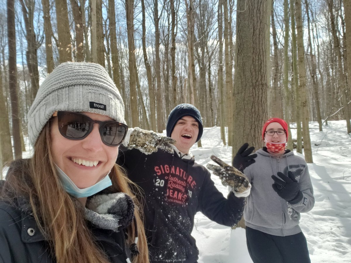 Ashley Knoflook tweet media