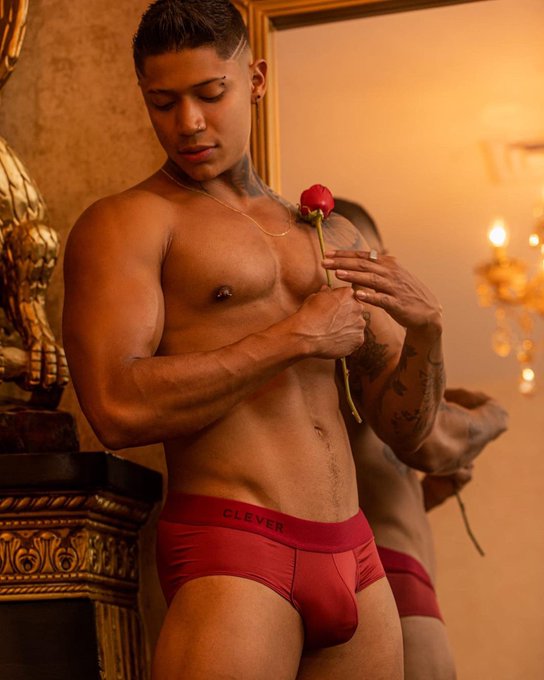 Be my Valentine !!!  ❤️🍫 have a good day guys ❤️  and have a lot of sex 🥵😈 RT @StudioOlympus @Olympus_Boys<a href="/tag/online"class="tags"><span>#online</span></a>