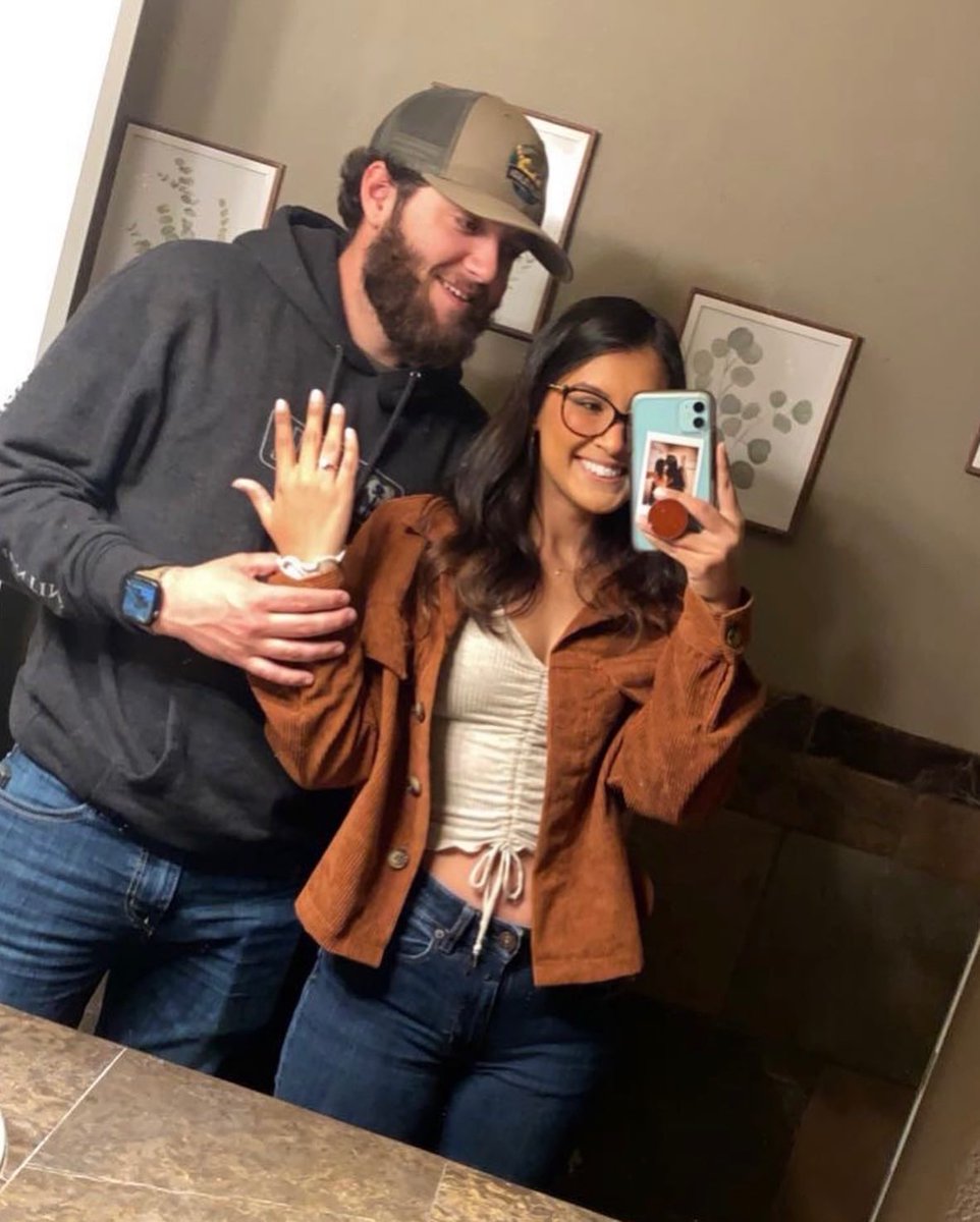miiissmacy's tweet photo. 3rd Valentine’s Day w my man- now homeowners &amp; engaged🥰 so much can happen in a few years❤️@Brian_Sullivan4 I love you! https://t.co/x8F8zXTz9k