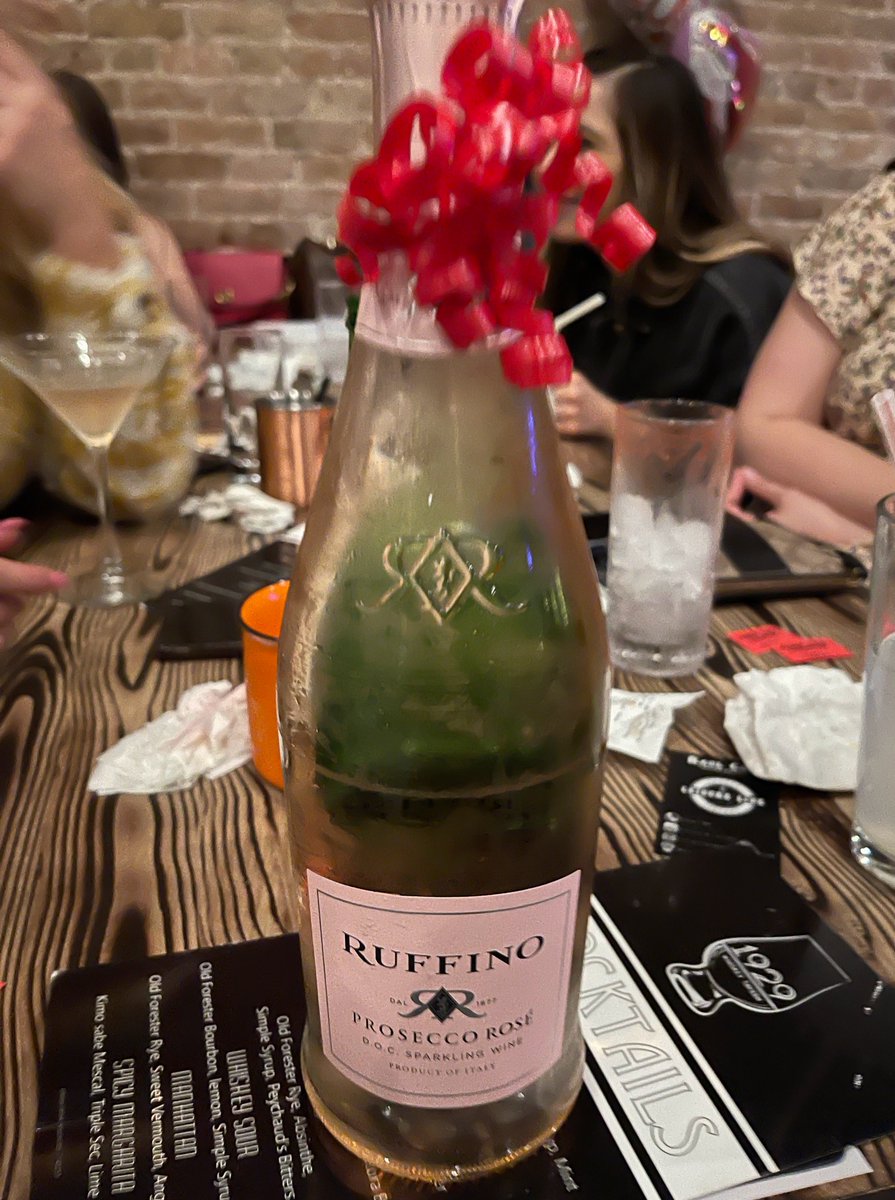 FreddyVelaTv's tweet photo. Sometimes you need a special drink to enjoy a special occasion!
#sparklingwine #oneglass #orthree #specialday
FYI this picture was from Saturday! lol, not from right before I have to go to work. I promise! https://t.co/5pjwxnURHD