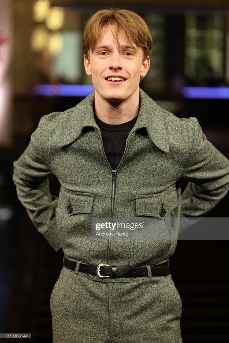 hey louis hofmann im free monday to sunday