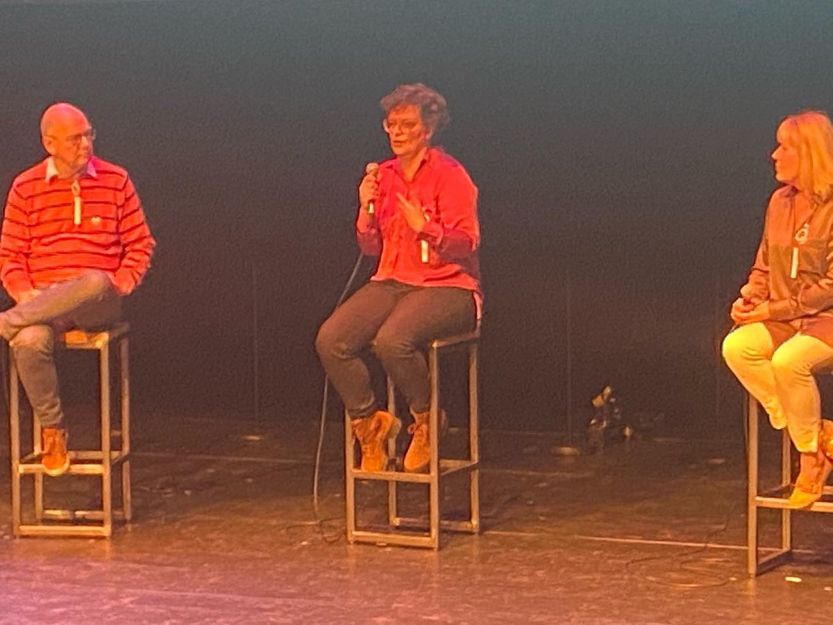 CUHouten's tweet photo. Het 1e debat in @gemHouten in @AandeSlinger over cultuur.
Belangrijk voor de CU: cultuur ook voor de smalle beurs en creativiteit benutten cultuur bij nieuwbouw Forum aan de Slinger. https://t.co/qhtkypaLqg