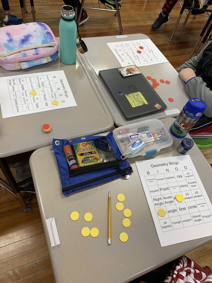 ItzitlD's tweet image. Reviewing for our math test with some Geometry Bingo #WeeLoveMath @cdanchken