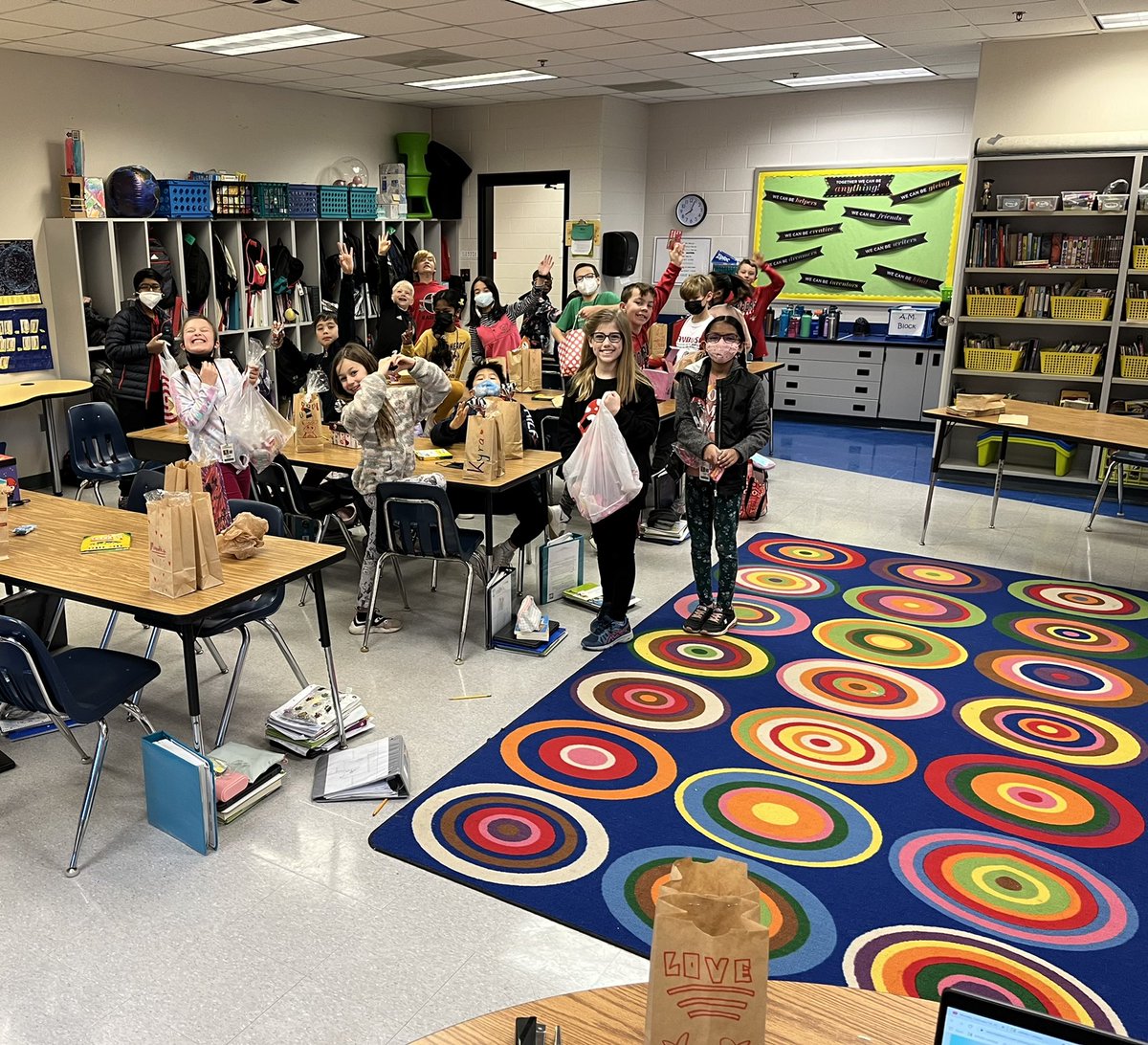 Feeling the 💕today. <a href="/DolvinES/">Dolvin ES</a>