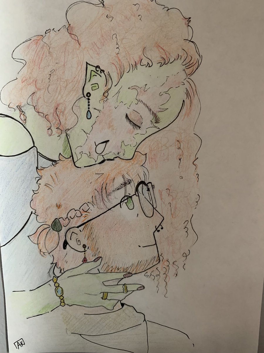 yhtbwl's tweet photo. happy v day!! I don’t have any new art to post but here’s two older drawings I did for my dnd campaign <3 https://t.co/7QCSt0DbOv