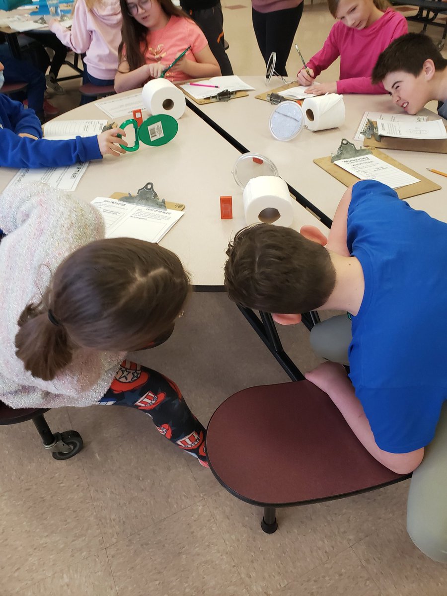 MSDofSteuben's tweet photo. Fifth graders at Ryan Park did some awesome Valentine themed science experiments this morning! #Apride https://t.co/lfAhnwDqcu