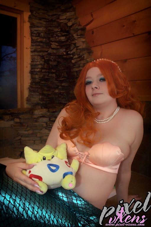 PixelVixens's tweet photo. How are you spending your Valentines day? We hope with someone cute to take a bath with, much like @SakuraStars1 in her newest special Misty set "Mermaid" live now! https://t.co/QSXTBylUmK
