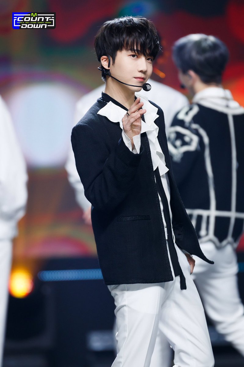 220210 엠카 현장포토 #진호

관람차