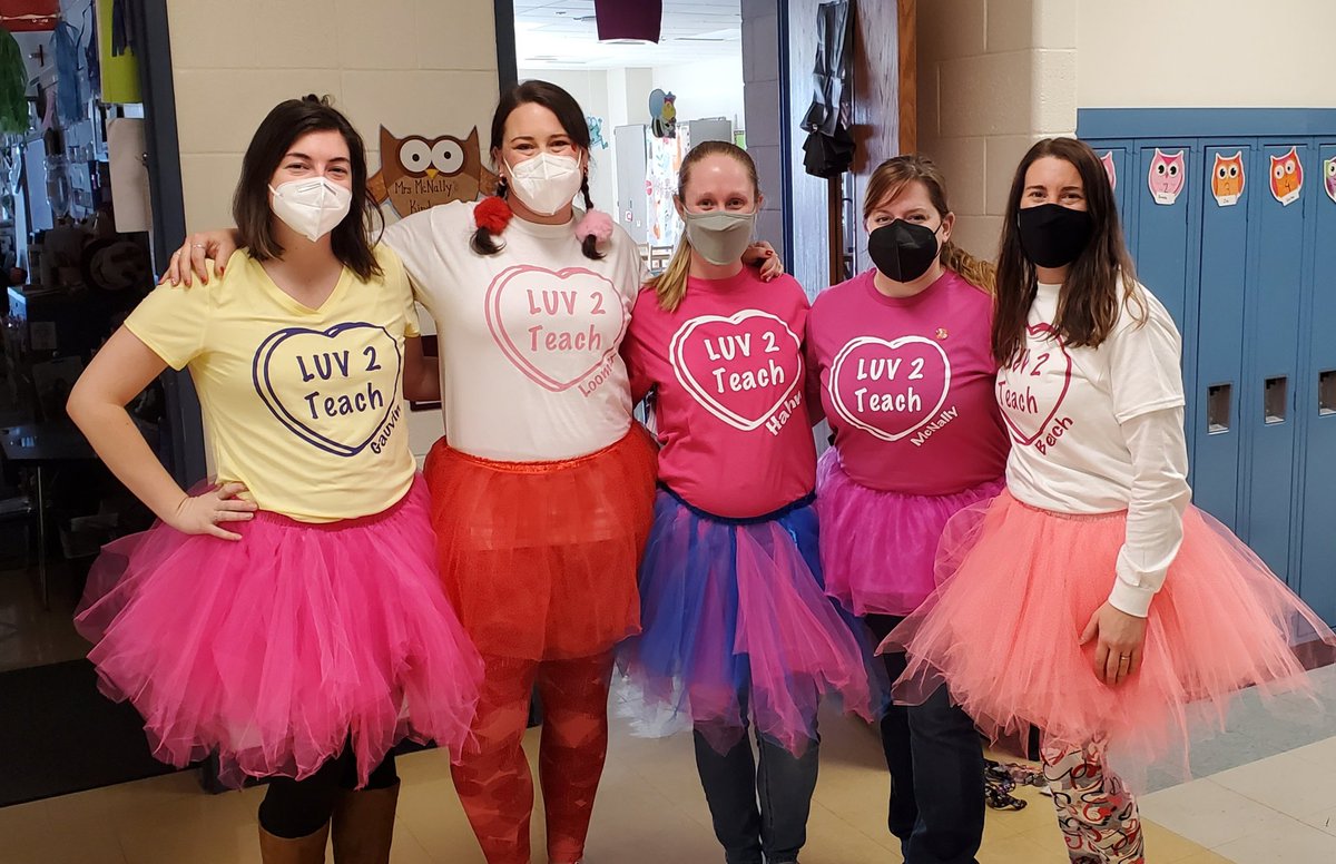 Kindergarten was "tu-tu" excited to kick off Kindness Week at OES!  #TeamKindergarten #OEStogether #OESshines @MrsHahnKay <a href="/MsLoomer/">Charis Loomer</a>