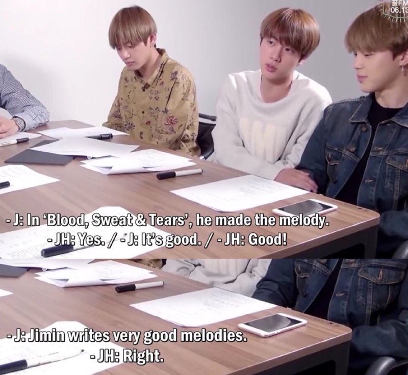 PJMLATAM_'s tweet photo. 🔹Blood Sweat &amp; Tears: Jimin escribió la melodía de la canción y nosotros solo lo descubrimos porque Jin lo mencionó y lo elogió por hacer buenas melodías. Jimin nunca fue acreditado por ello.

🐹:BS&amp;T Jimin hizo la melodía.
🐿:¡Si!
🐹:Es buena, Jimin escribe muy buenas melodías. https://t.co/EfbNkL7lbX