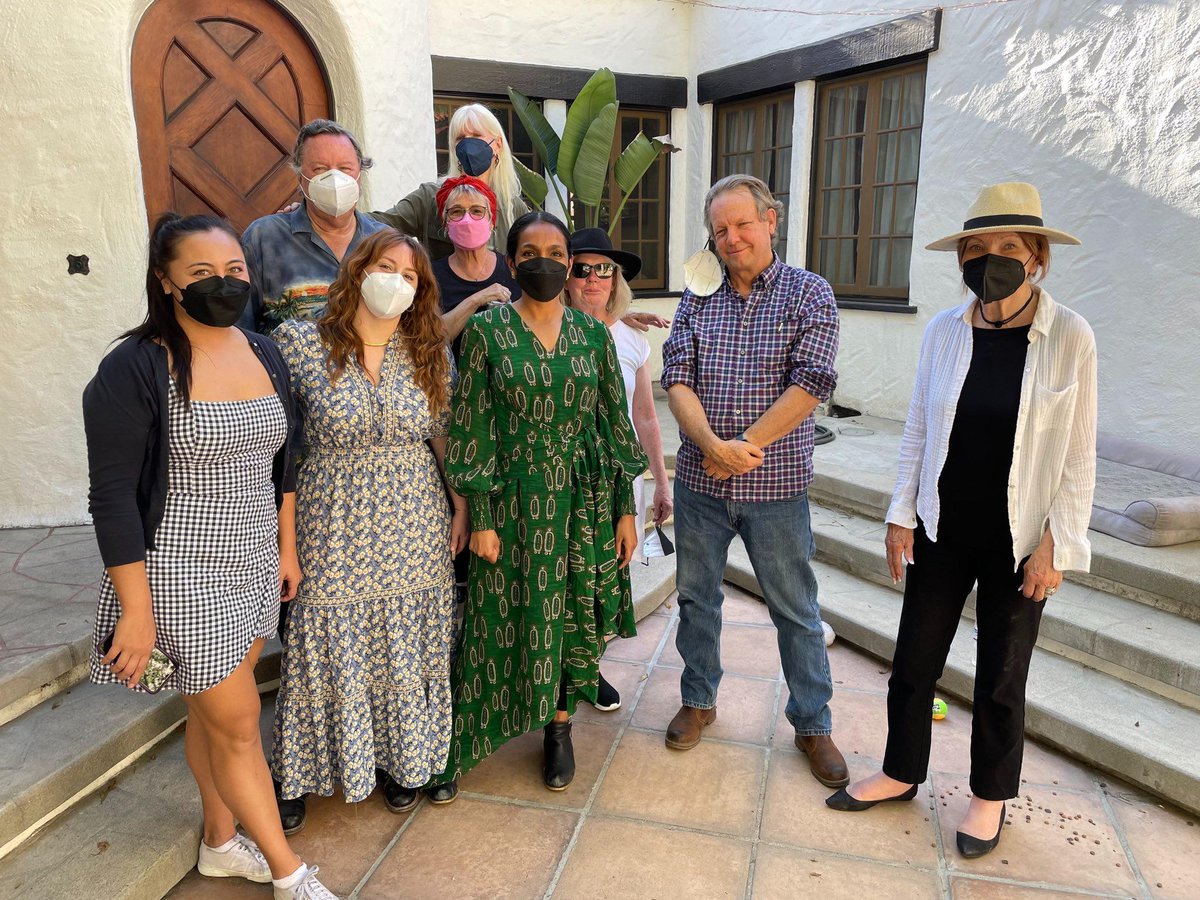 From kicking off the Griffith Park half marathon with our friends at w/ <a href="/LAPublicLibrary/">L.A. Public Library</a>, to touring businesses in Studio City, to joining our hillside neighbors for a backyard chat, this weekend was full of reasons to love CD4. 💘