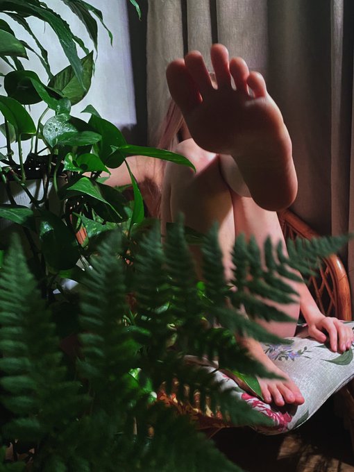 #girlsfeet #footfetish https://t.co/umn8ZAzb9m<a href="/tag/girlsfeet"class="tags">#girlsfeet</a><a href="/tag/footfetish"class="tags">#footfetish</a>