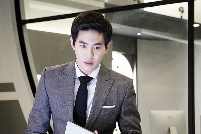 Natamarsol's tweet photo. #Suho en #TheUniversesStar #RichMan #HowAreYouBread y #Baekhyun en #Moonlovers https://t.co/7X6Q4vohVD
