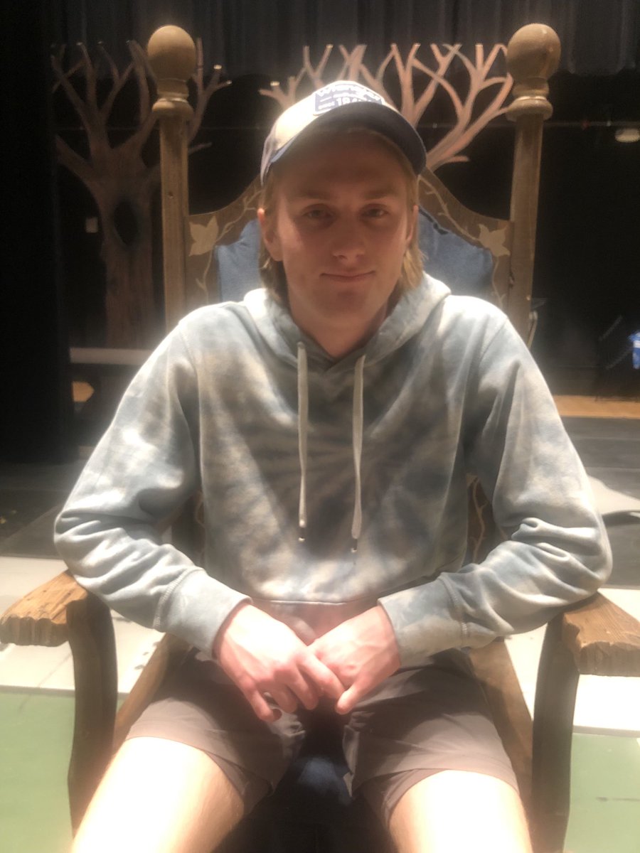 MasquersORHS's tweet photo. Prince Charming is a coming to ORHS. Into the woods premieres March 4-6. Tix available at Ferrell shop. $8. #orhsmasquers https://t.co/wrjO7Ux8tx