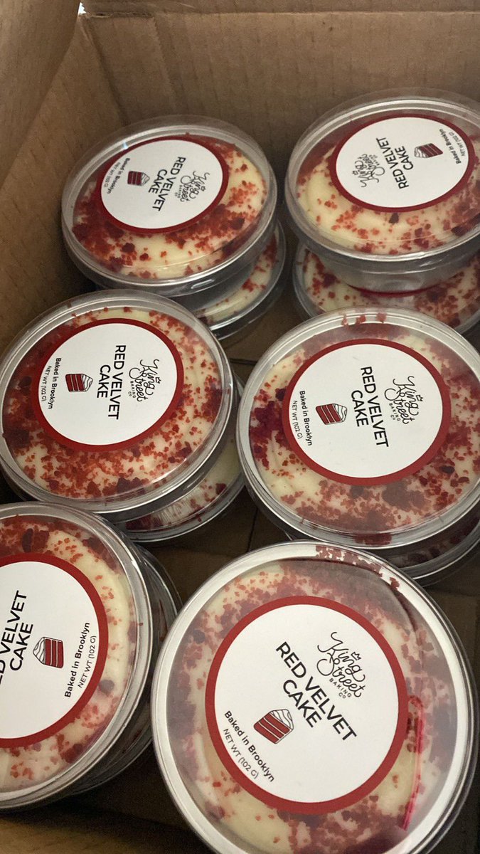 WCKitchen's tweet image. To show love &amp;amp; appreciation to healthcare staff keeping NY safe, WCK provided special Valentine’s Day treats in addition to restaurant meals. 💕 King Street red velvet cake, Levain cookies &amp;amp; more were distributed to vaccination &amp;amp; testing sites across the city. #ChefsForAmerica