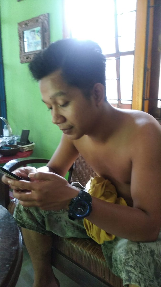 Devils_Cbz's tweet photo. Jadilah diri sendiri saja, jadi orang lain berat cuk...😎 https://t.co/KLQqLHRUMO